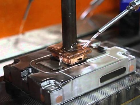 Công nghệ EDM - Gia Công Bằng Tia Lửa Điện